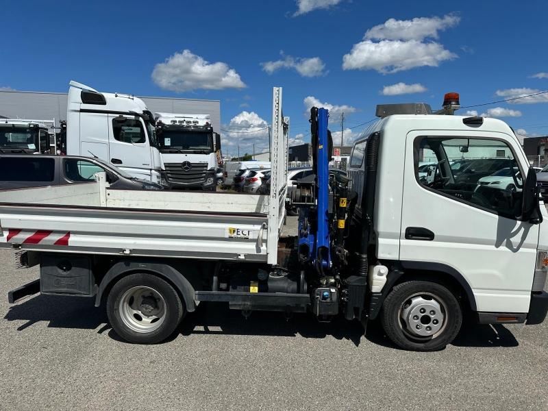 Image FUSO Canter Benne 3C13 Empattement 28 Grue