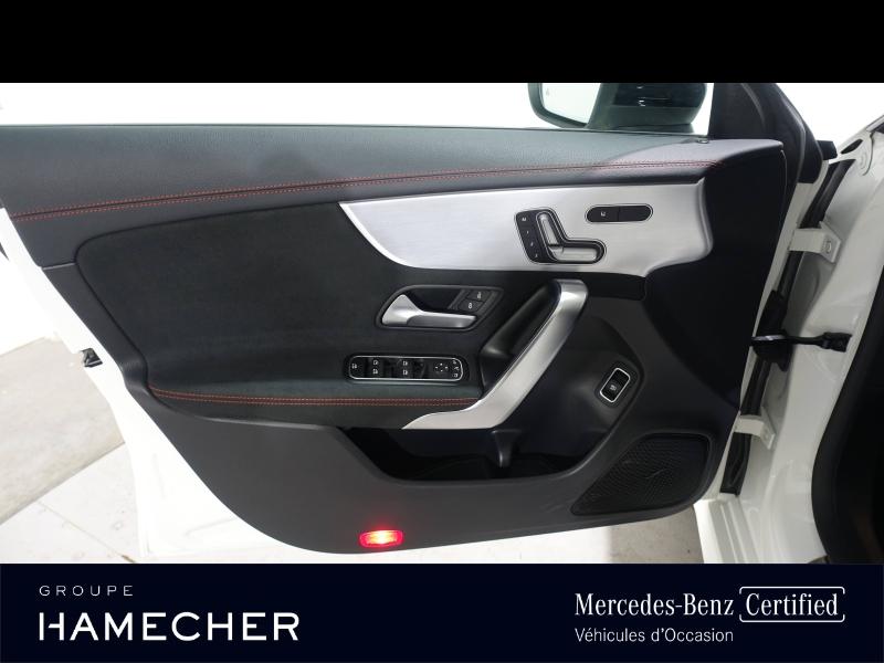 Image MERCEDES-BENZ CLA Shooting Brake 180 d 116ch AMG Line