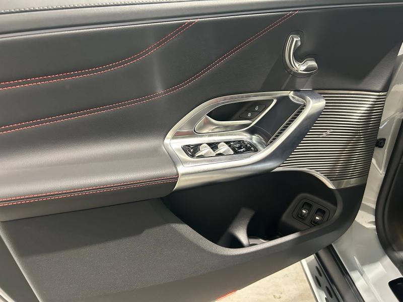 Image MERCEDES-BENZ GLC 400 EQ 489ch AMG Line 4Matic