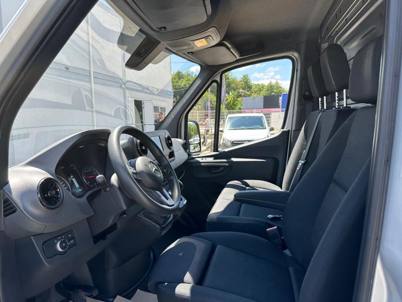 Image MERCEDES-BENZ Sprinter Fg 215 CDI 33 3T0 Pro Traction