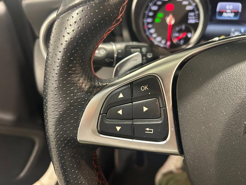 Image MERCEDES-BENZ GLA 200 d 136ch Fascination 4Matic 7G-DCT Euro6c
