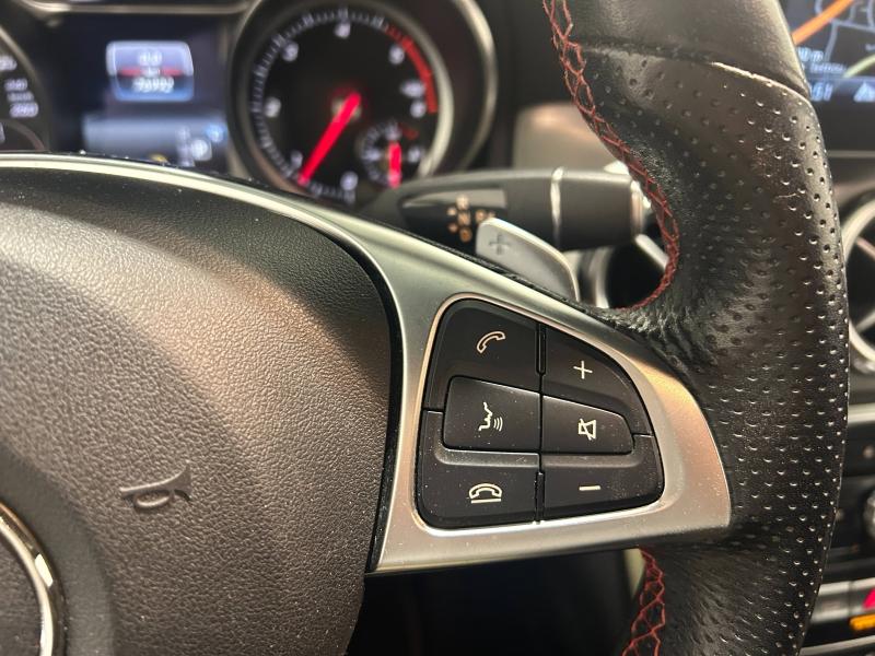 Image MERCEDES-BENZ GLA 200 d 136ch Fascination 4Matic 7G-DCT Euro6c