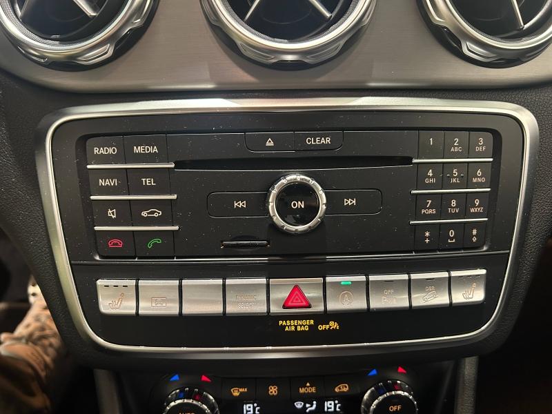 Image MERCEDES-BENZ GLA 200 d 136ch Fascination 4Matic 7G-DCT Euro6c