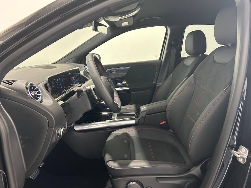Image MERCEDES-BENZ GLA 200 d 150ch AMG Line 8G-DCT