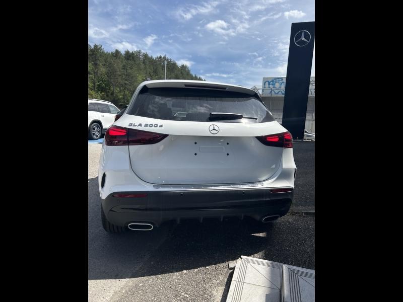 Image MERCEDES-BENZ GLA 200 d 150ch AMG Line 8G-DCT