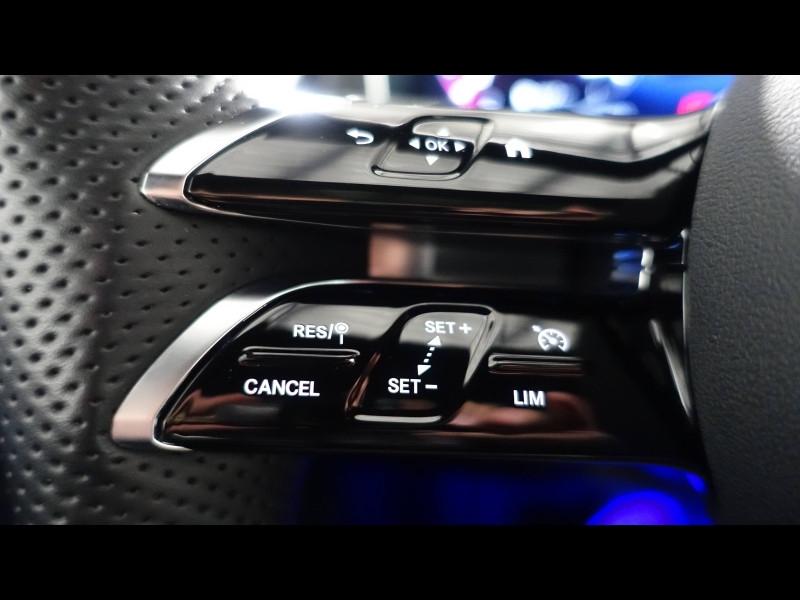 Image MERCEDES-BENZ Classe C 220 d 200ch AMG Line