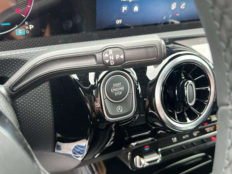 Image MERCEDES-BENZ Classe A 180 d 116ch Progressive Line 8G-DCT