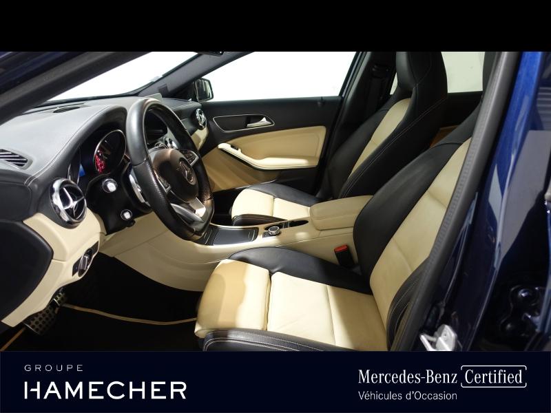 Image MERCEDES-BENZ GLA 220 d Fascination 4Matic 7G-DCT