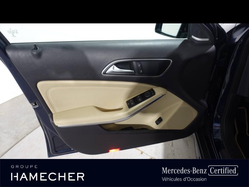Image MERCEDES-BENZ GLA 220 d Fascination 4Matic 7G-DCT