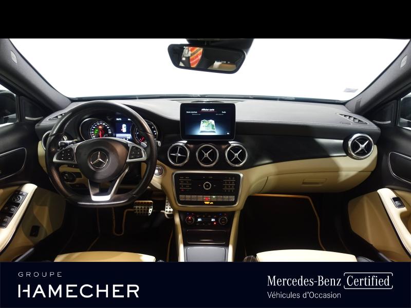 Image MERCEDES-BENZ GLA 220 d Fascination 4Matic 7G-DCT