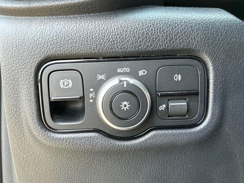 Image MERCEDES-BENZ Vito Fg 116 CDI Compact Select Propulsion 9G-Tronic