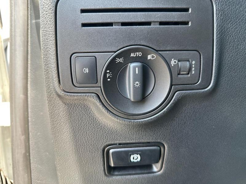 Image MERCEDES-BENZ Vito Tourer 114 CDI Long Pro, rampe pour TPMR