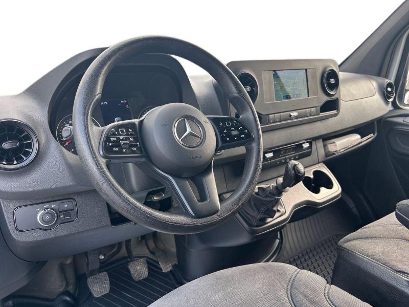 Image MERCEDES-BENZ Sprinter Fg 215 CDI 39 3T0 Pro Traction