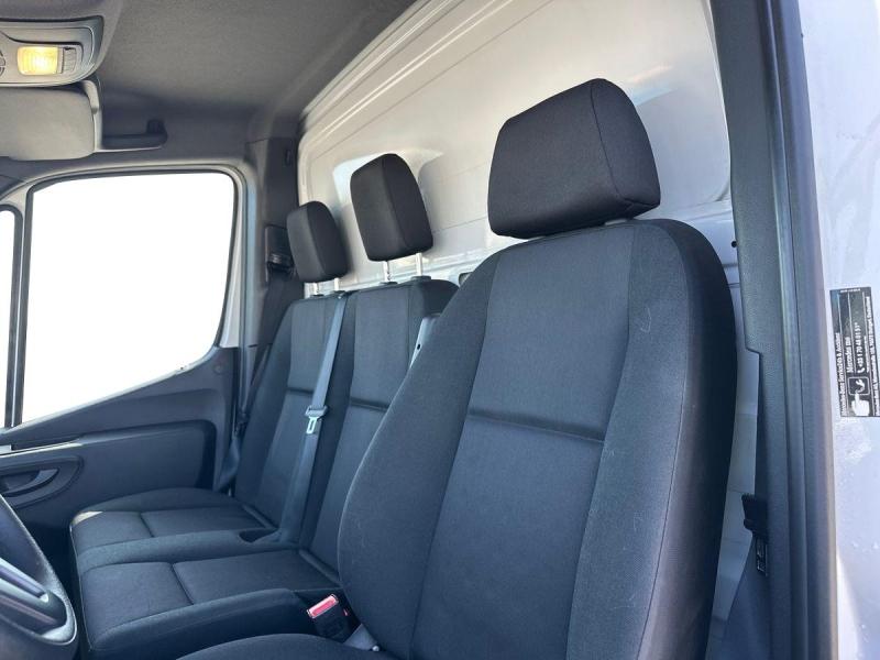 Image MERCEDES-BENZ Sprinter CCb 515 CDI 43 3T5 20 m3 Propulsion 9G-Tronic