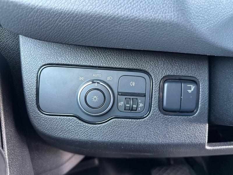 Image MERCEDES-BENZ Sprinter CCb 515 CDI 43 3T5 20 m3 Propulsion 9G-Tronic