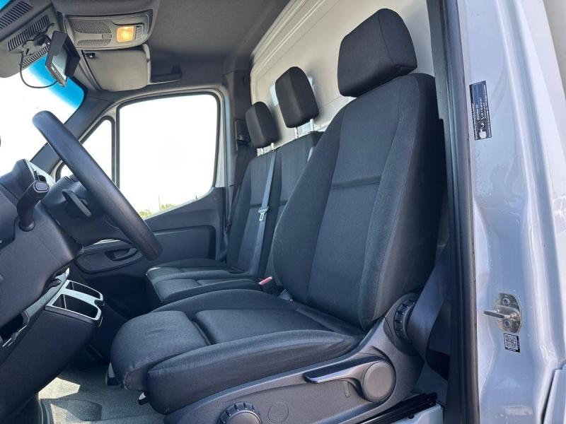 Image MERCEDES-BENZ Sprinter CCb 515 CDI 43 3T5 20 m3 Propulsion 9G-Tronic