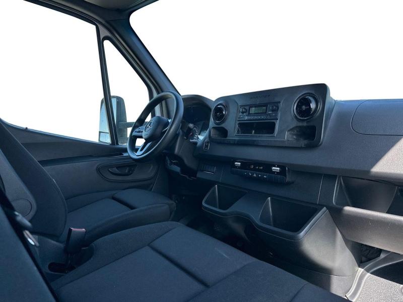 Image MERCEDES-BENZ Sprinter CCb 515 CDI 43 3T5 20 m3 Propulsion 9G-Tronic