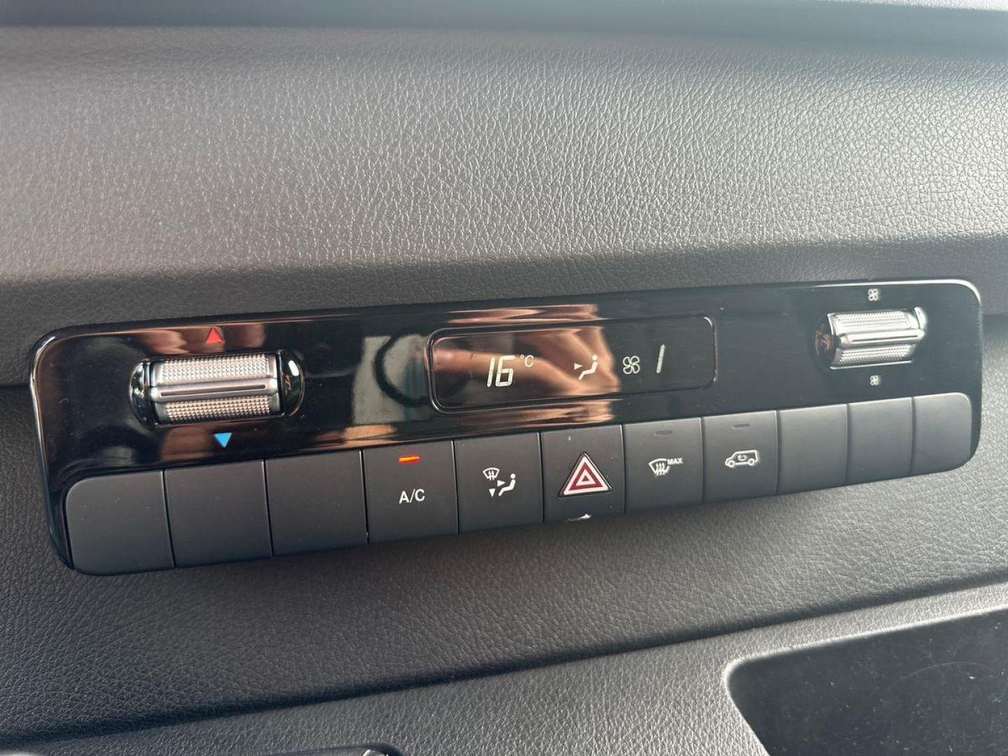 Image MERCEDES-BENZ Sprinter Fg 214 CDI 39S 3T0 Traction