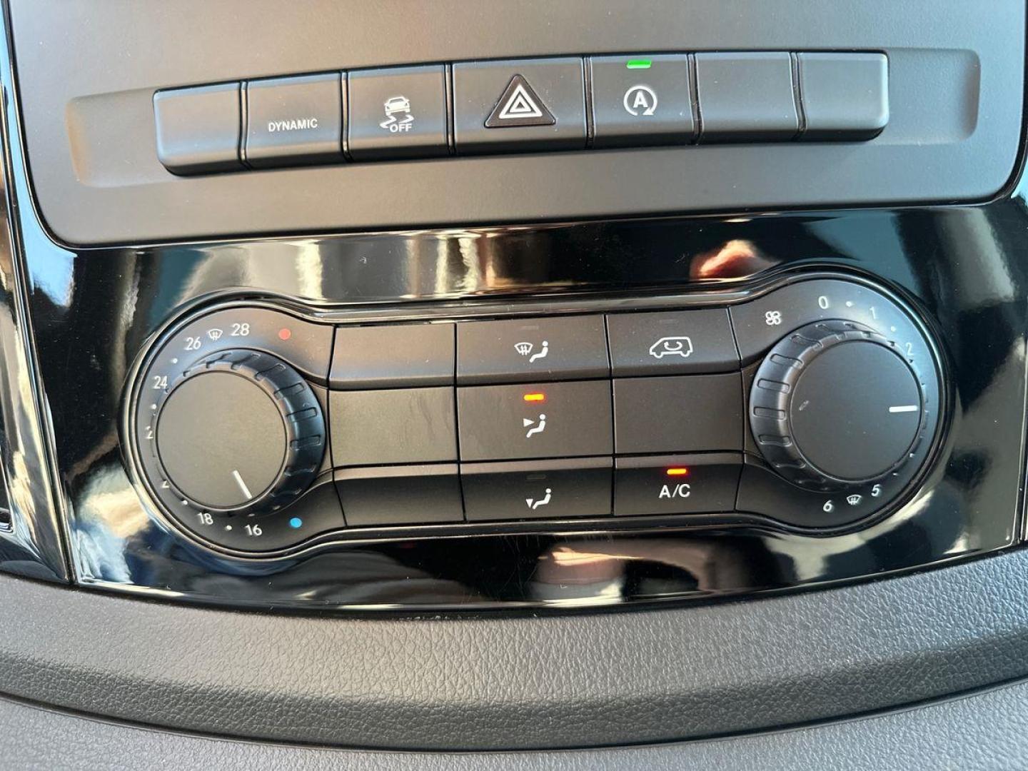 Image MERCEDES-BENZ Vito Fg 116 CDI Mixto Long Select Propulsion 9G-Tronic