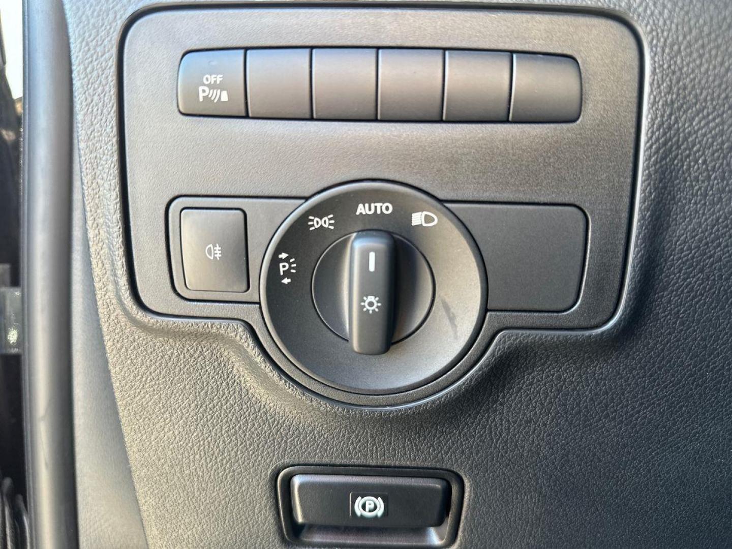 Image MERCEDES-BENZ Vito Fg 116 CDI Mixto Long Select Propulsion 9G-Tronic