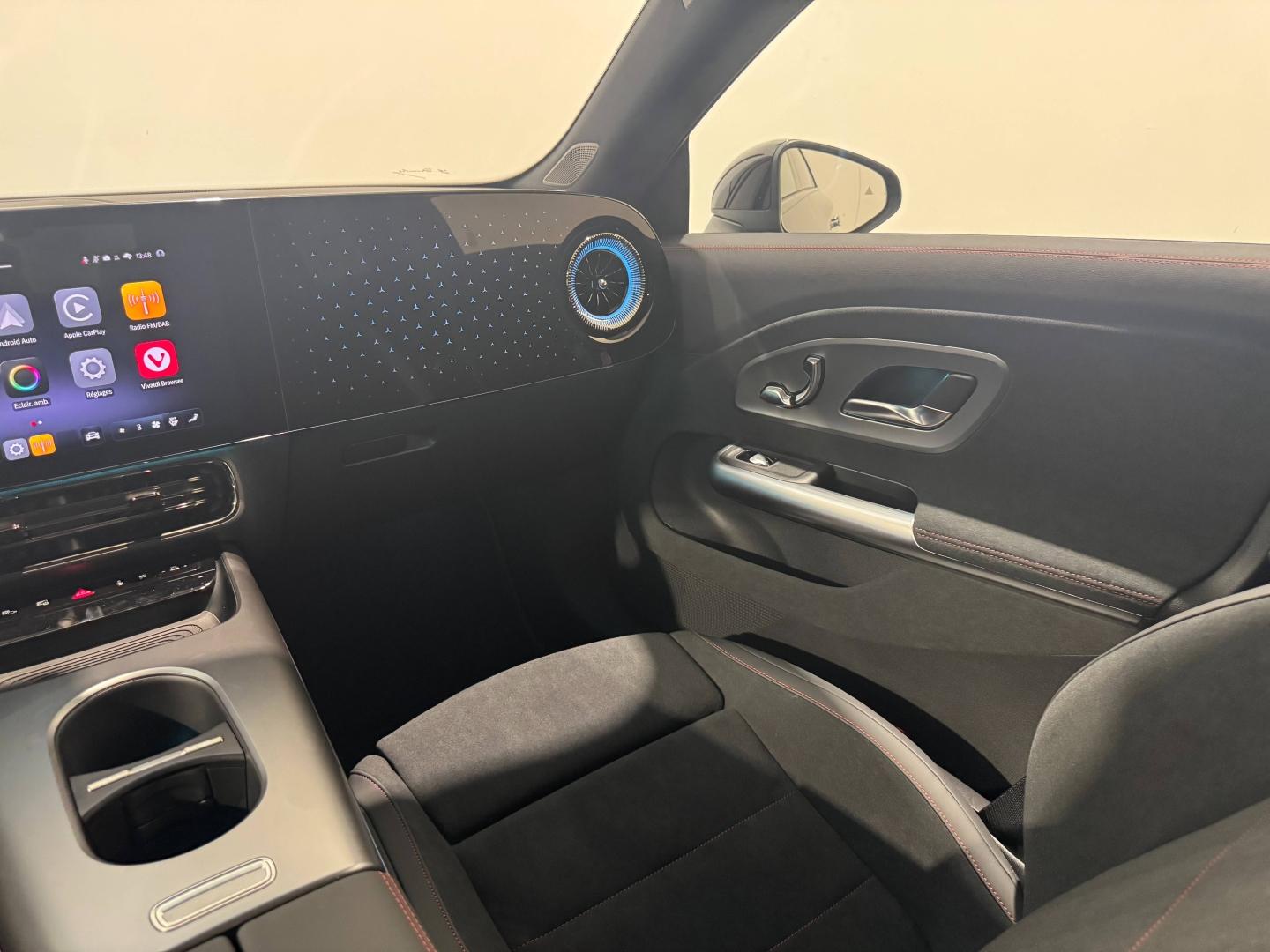 Image MERCEDES-BENZ CLA 250+ EQ 272ch AMG Line