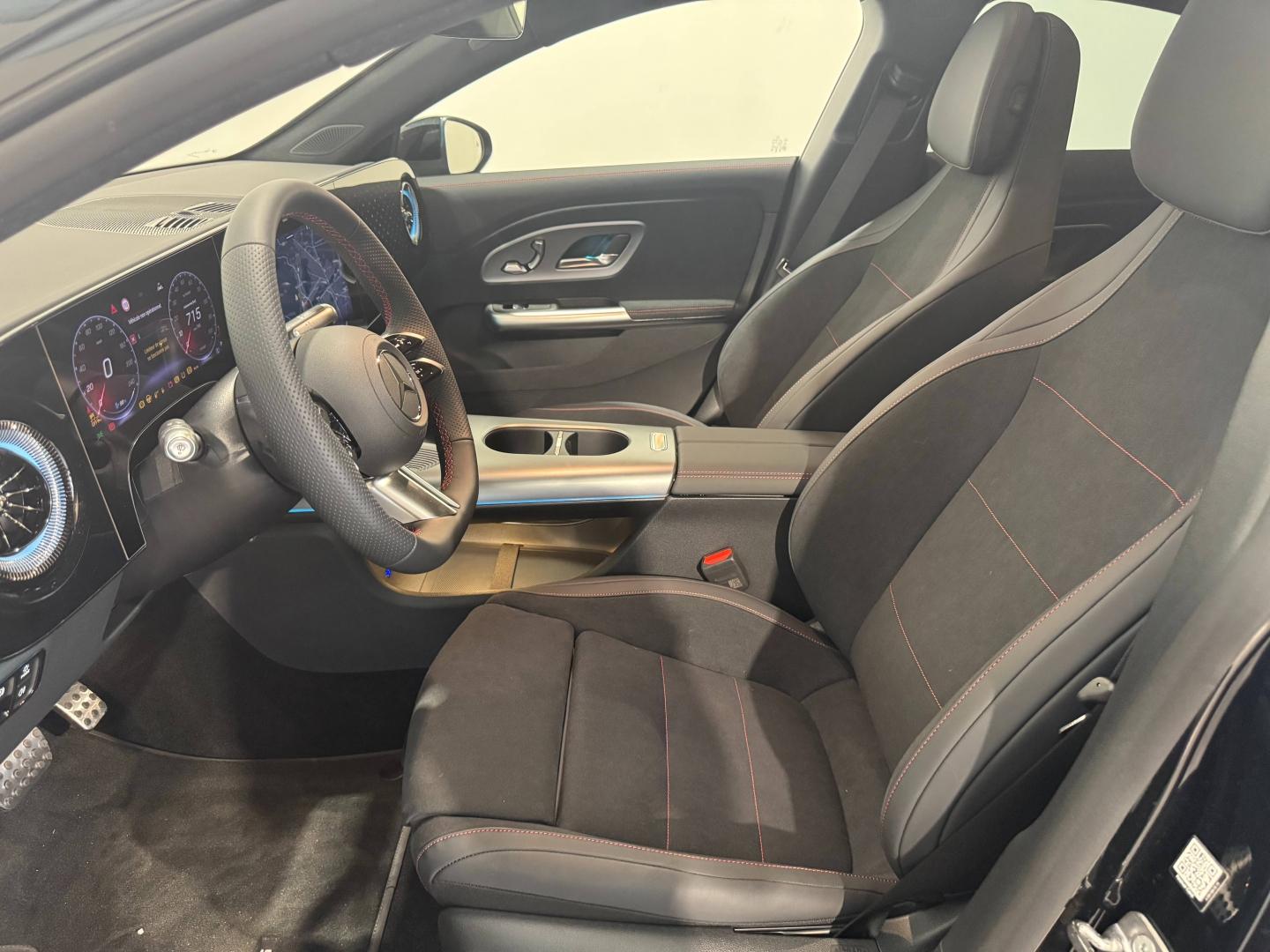 Image MERCEDES-BENZ CLA 250+ EQ 272ch AMG Line