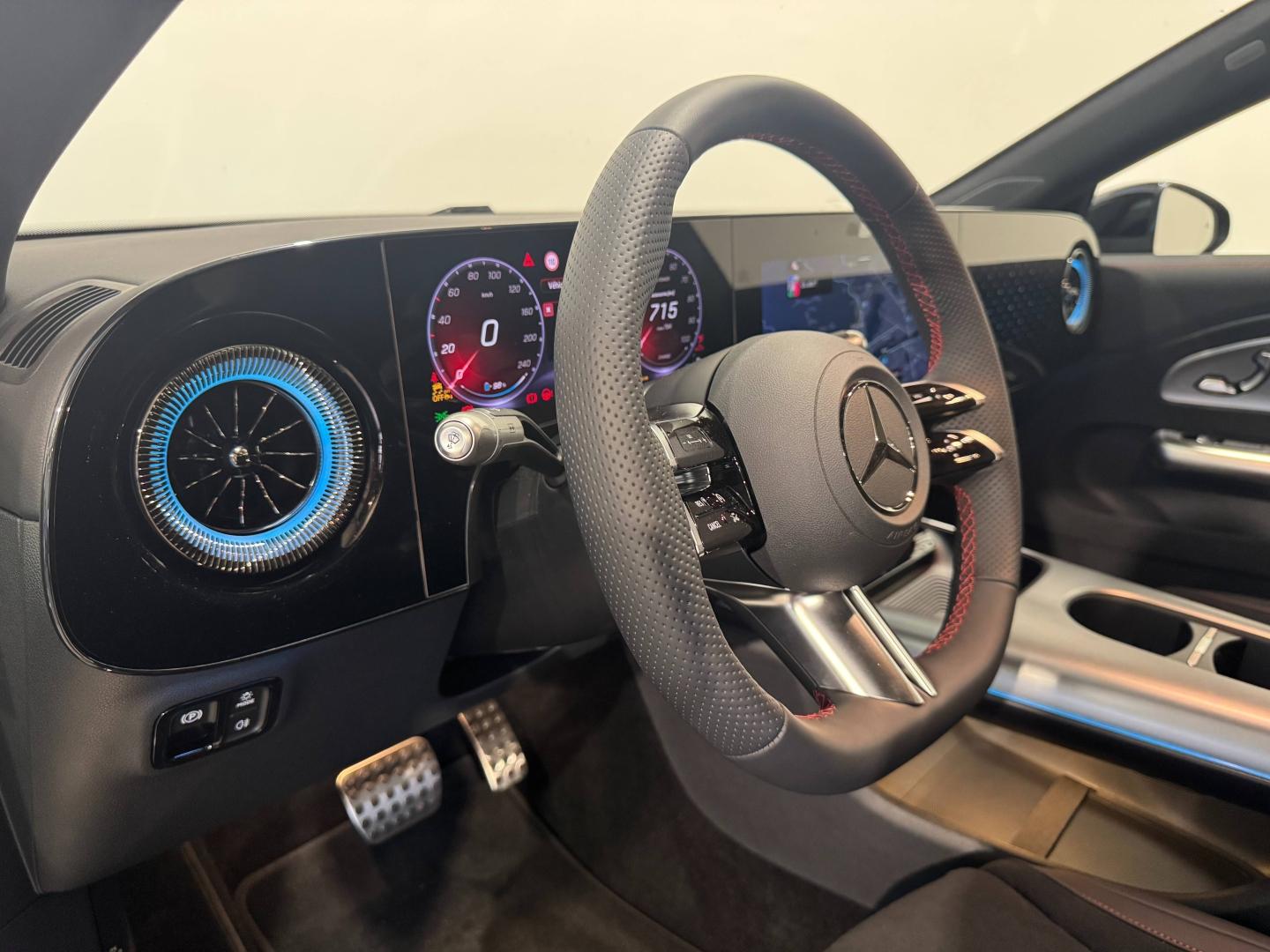 Image MERCEDES-BENZ CLA 250+ EQ 272ch AMG Line