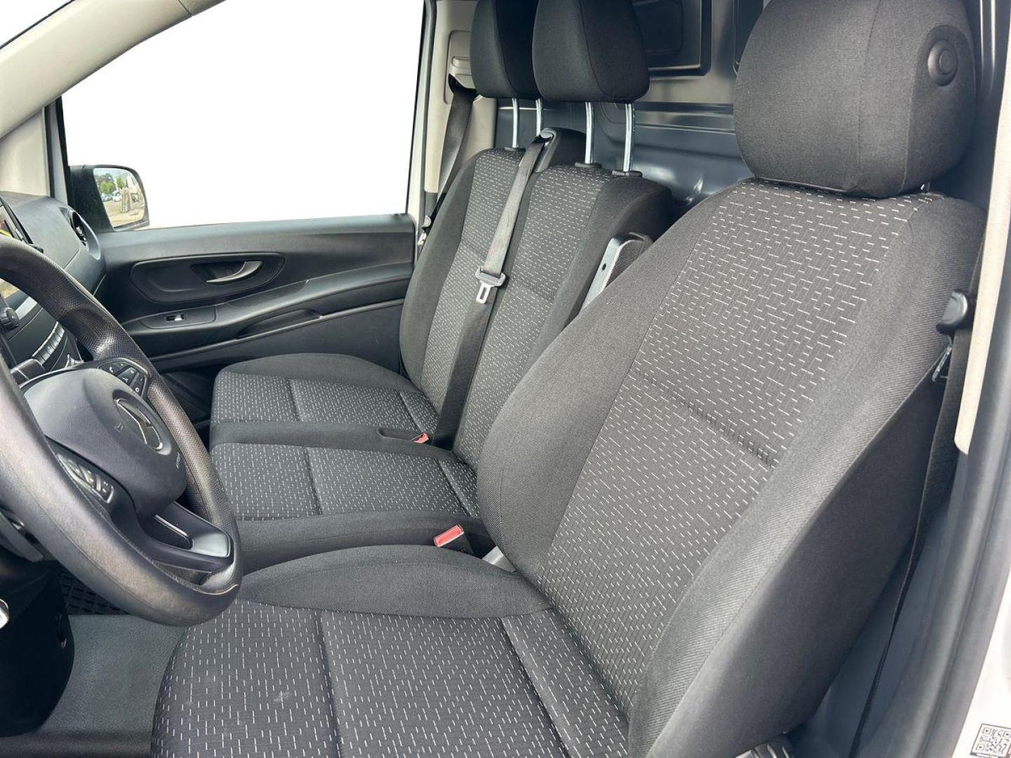 Image MERCEDES-BENZ Vito Fg 114 CDI Compact First Propulsion 9G-Tronic