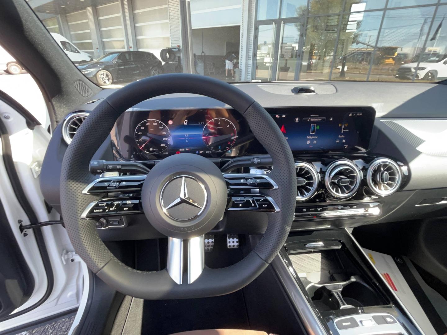 Image MERCEDES-BENZ GLA 180 d 116ch Edition 140 8G-DCT