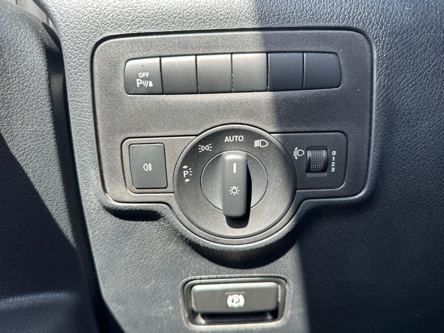 Image MERCEDES-BENZ Vito Fg 114 CDI Long First Propulsion 9G-Tronic