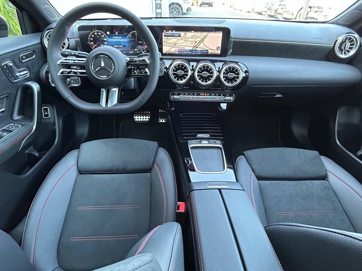 Image MERCEDES-BENZ Classe A 250 e hybride rechargeable 218ch AMG Line 8G-DCT