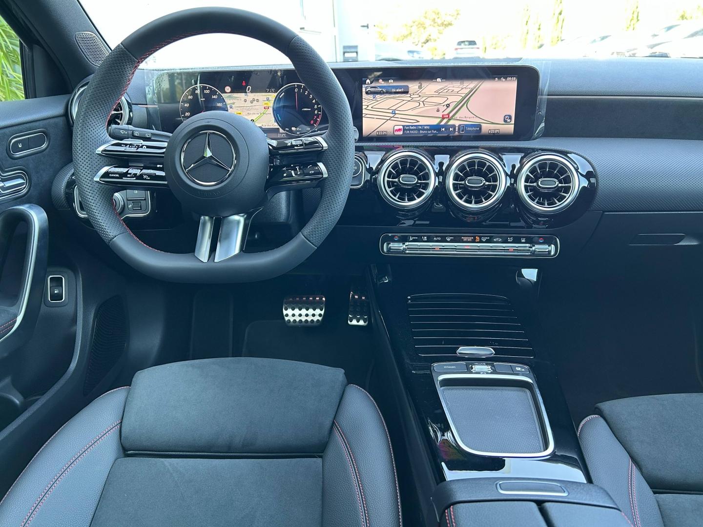 Image MERCEDES-BENZ Classe A 250 e hybride rechargeable 218ch AMG Line 8G-DCT