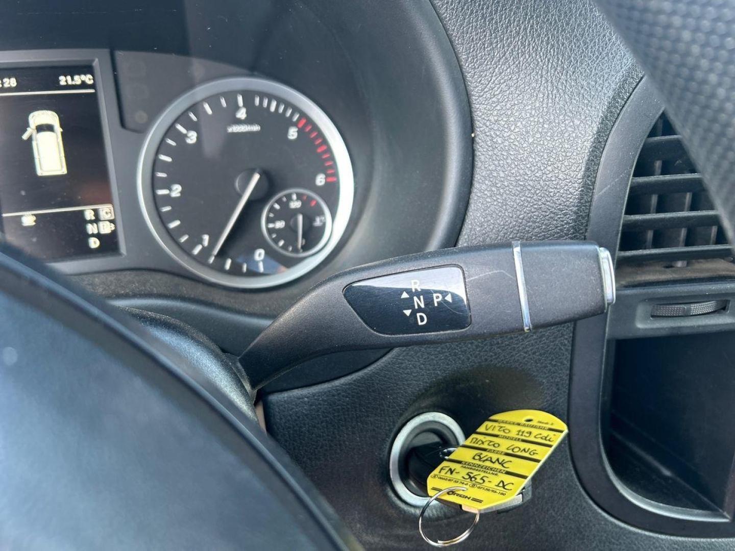 Image MERCEDES-BENZ Vito Fg 119 CDI Mixto Long Select E6 Propulsion