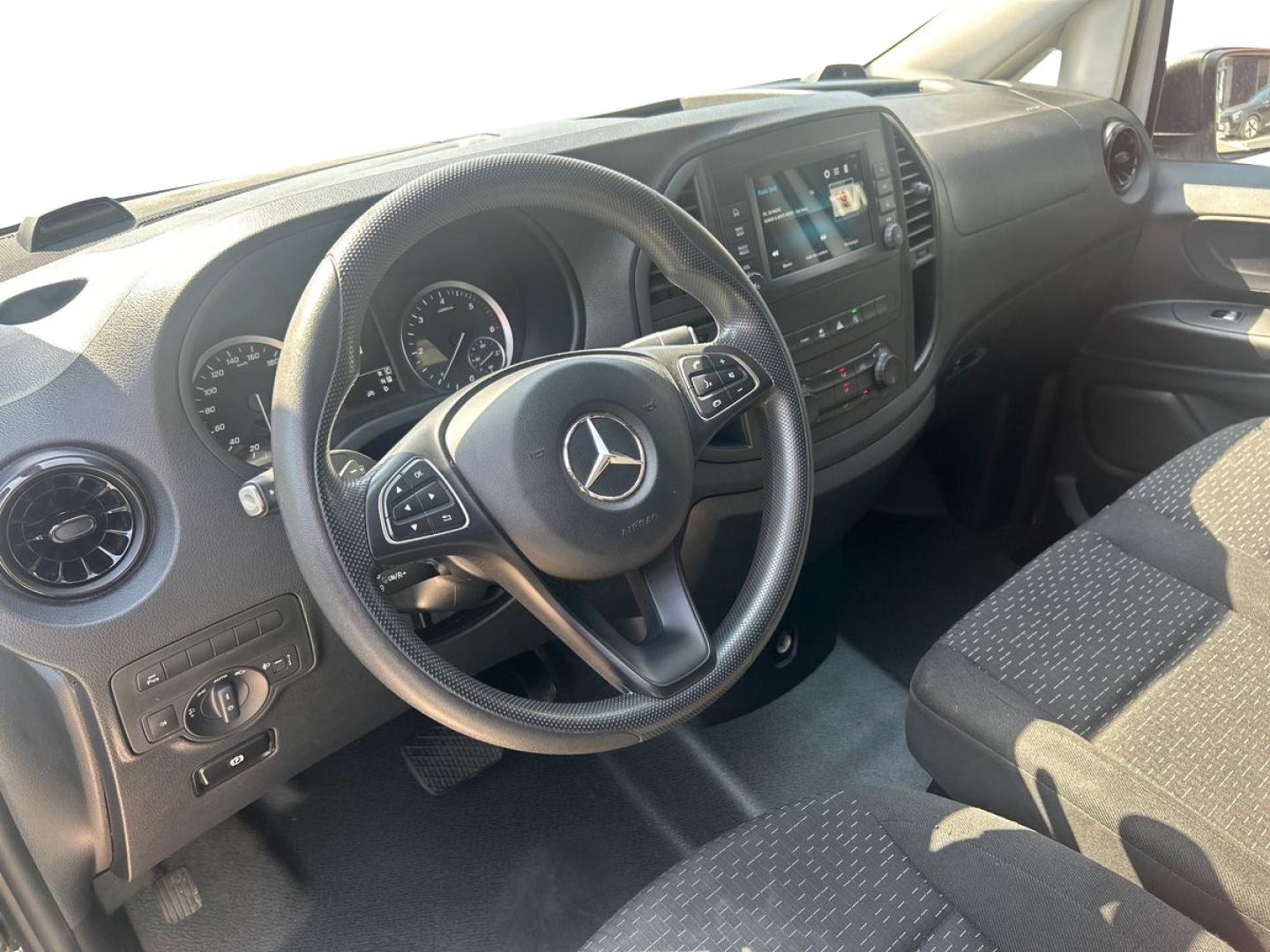 Image MERCEDES-BENZ Vito III Ph2 114 CDI Compact First Propulsion 9G-T