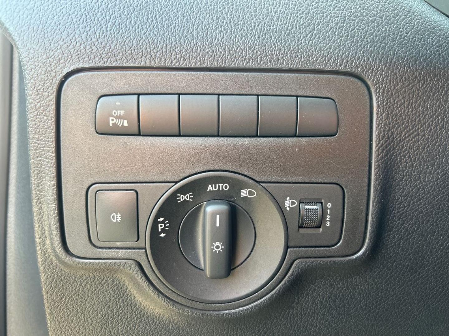 Image MERCEDES-BENZ Vito III Ph2 114 CDI Compact First Propulsion 9G-T