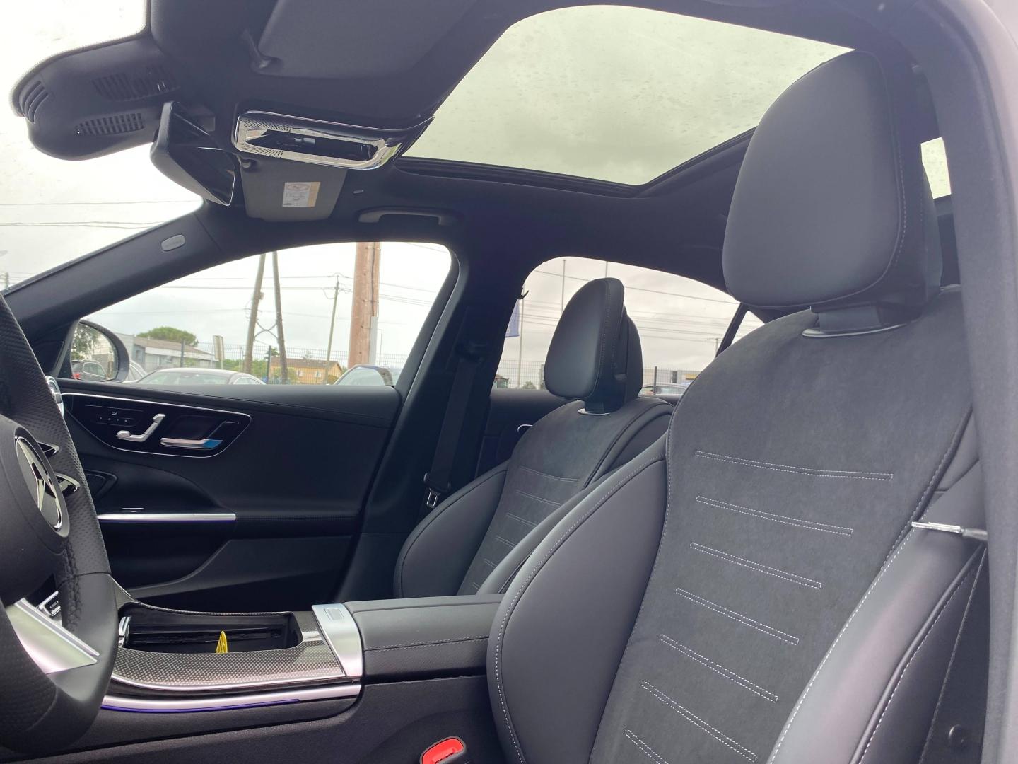 Image MERCEDES-BENZ Classe C 220 d 197ch AMG Line