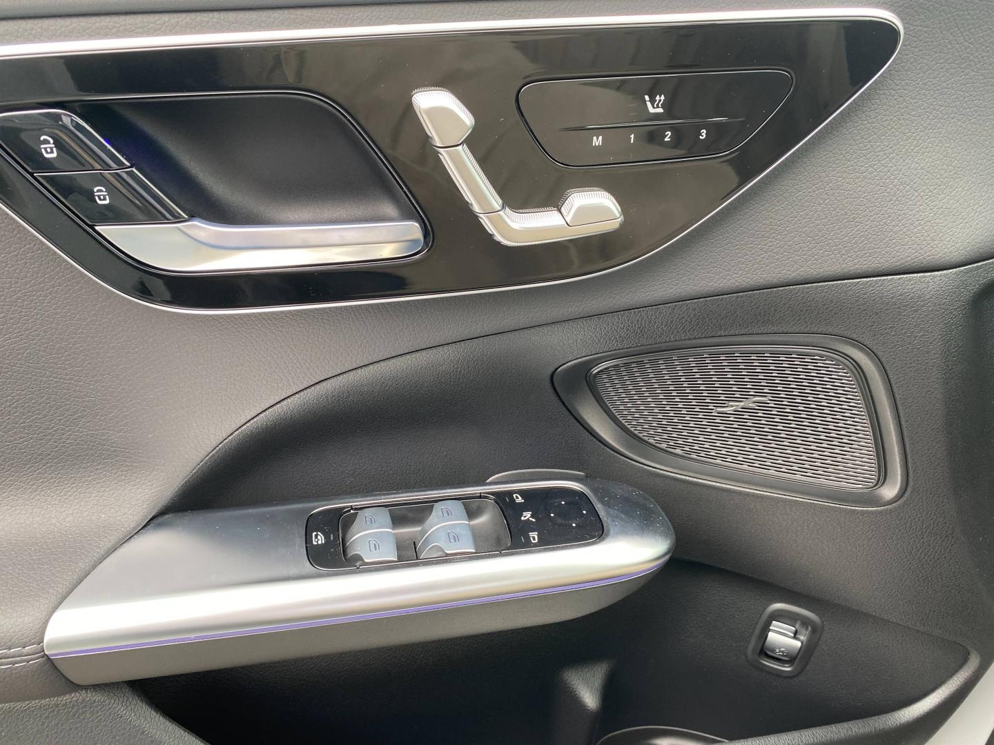 Image MERCEDES-BENZ Classe C 220 d 197ch AMG Line