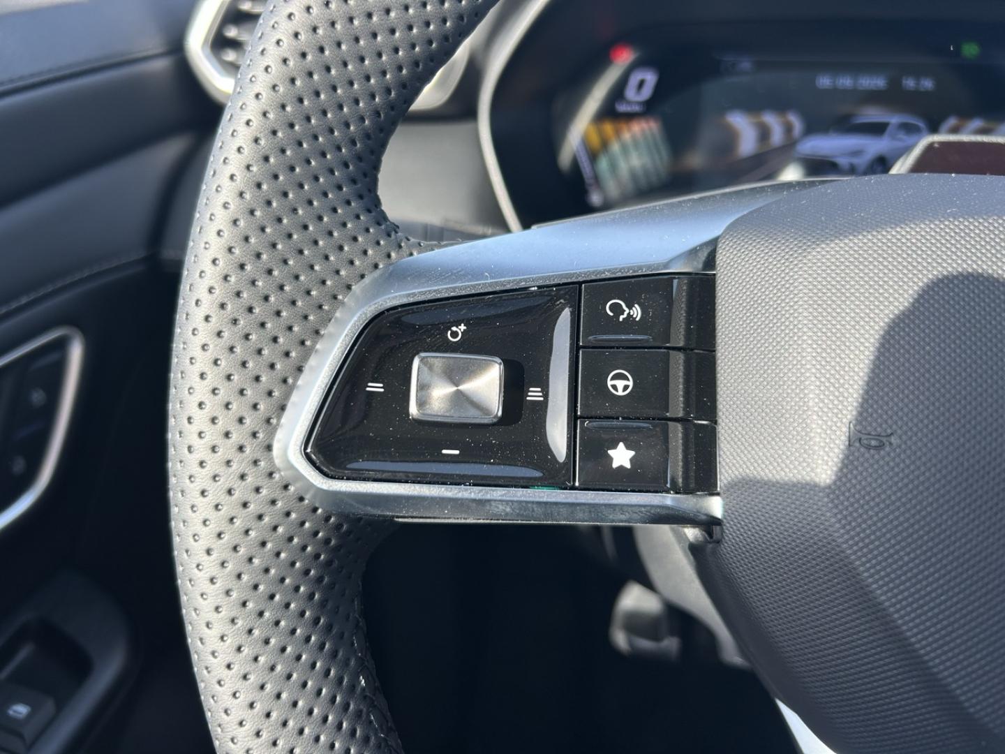 Image MG MOTOR ZS 1.5 Hybrid+ 197ch Luxury