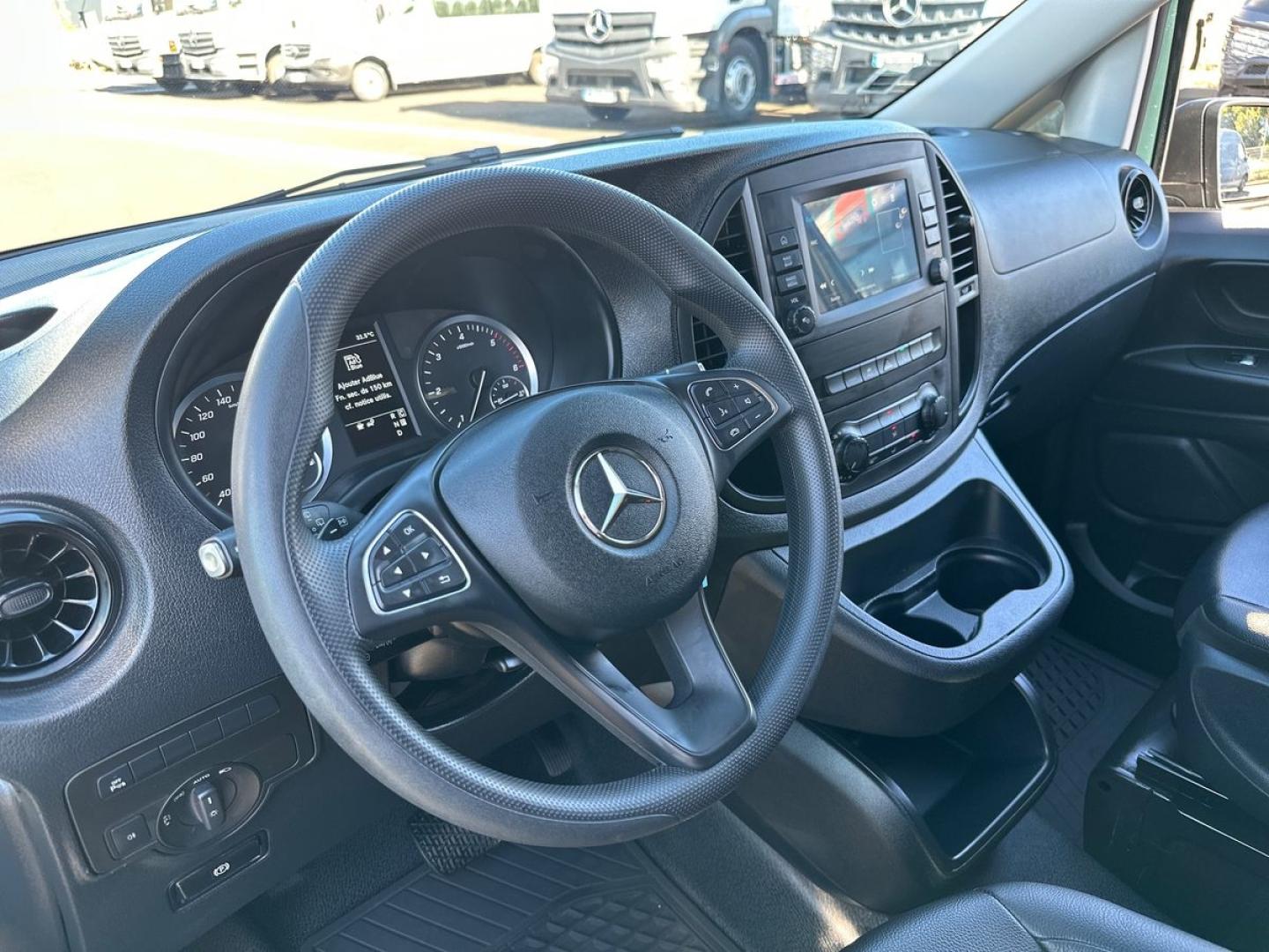 Image MERCEDES-BENZ Vito Fg 116 CDI Mixto Compact Select Propulsion 9G-Tronic