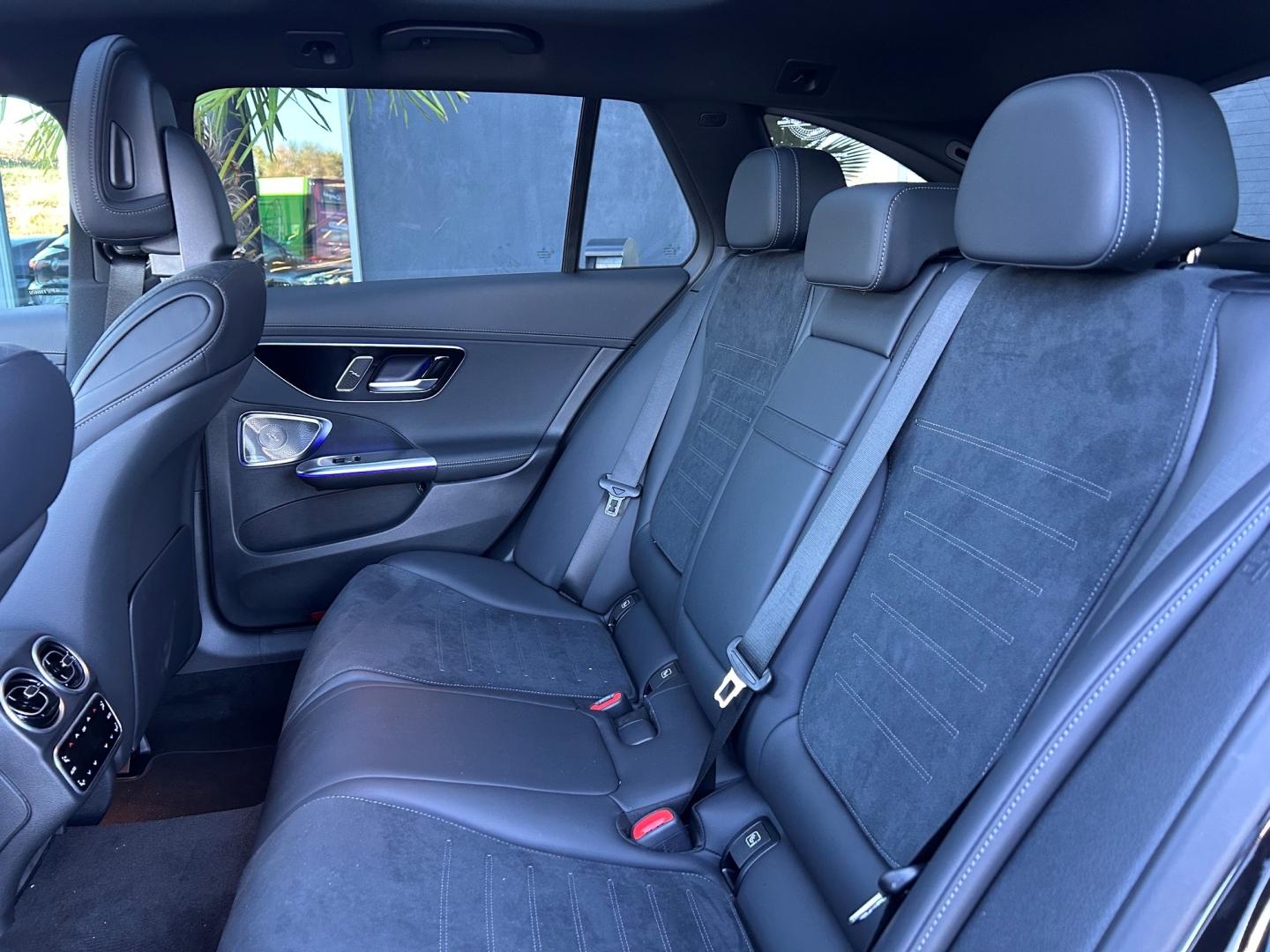 Image MERCEDES-BENZ Classe C Break 300 d e Hybrid EQ 197+129ch AMG Line +
