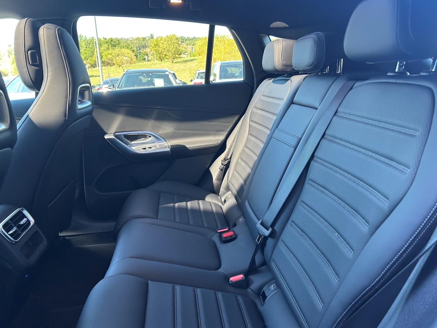 Image MERCEDES-BENZ GLC 400 EQ 489ch AMG Line 4Matic