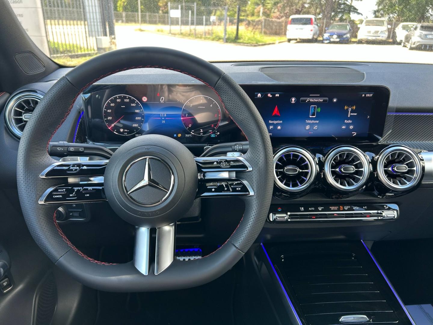 Image MERCEDES-BENZ GLB 200 d 150ch AMG Line 8G-DCT