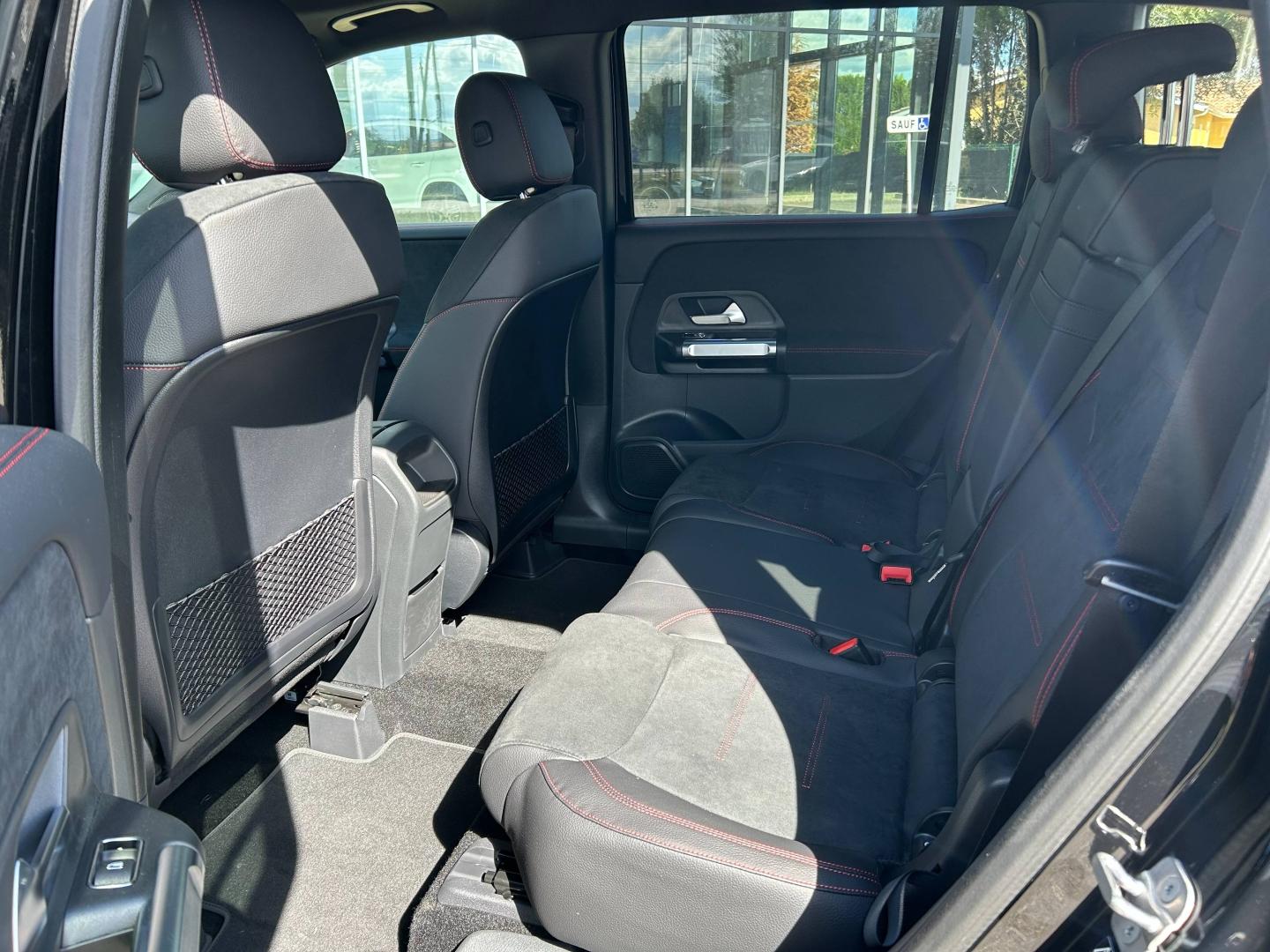 Image MERCEDES-BENZ GLB 200 d 150ch AMG Line 8G-DCT