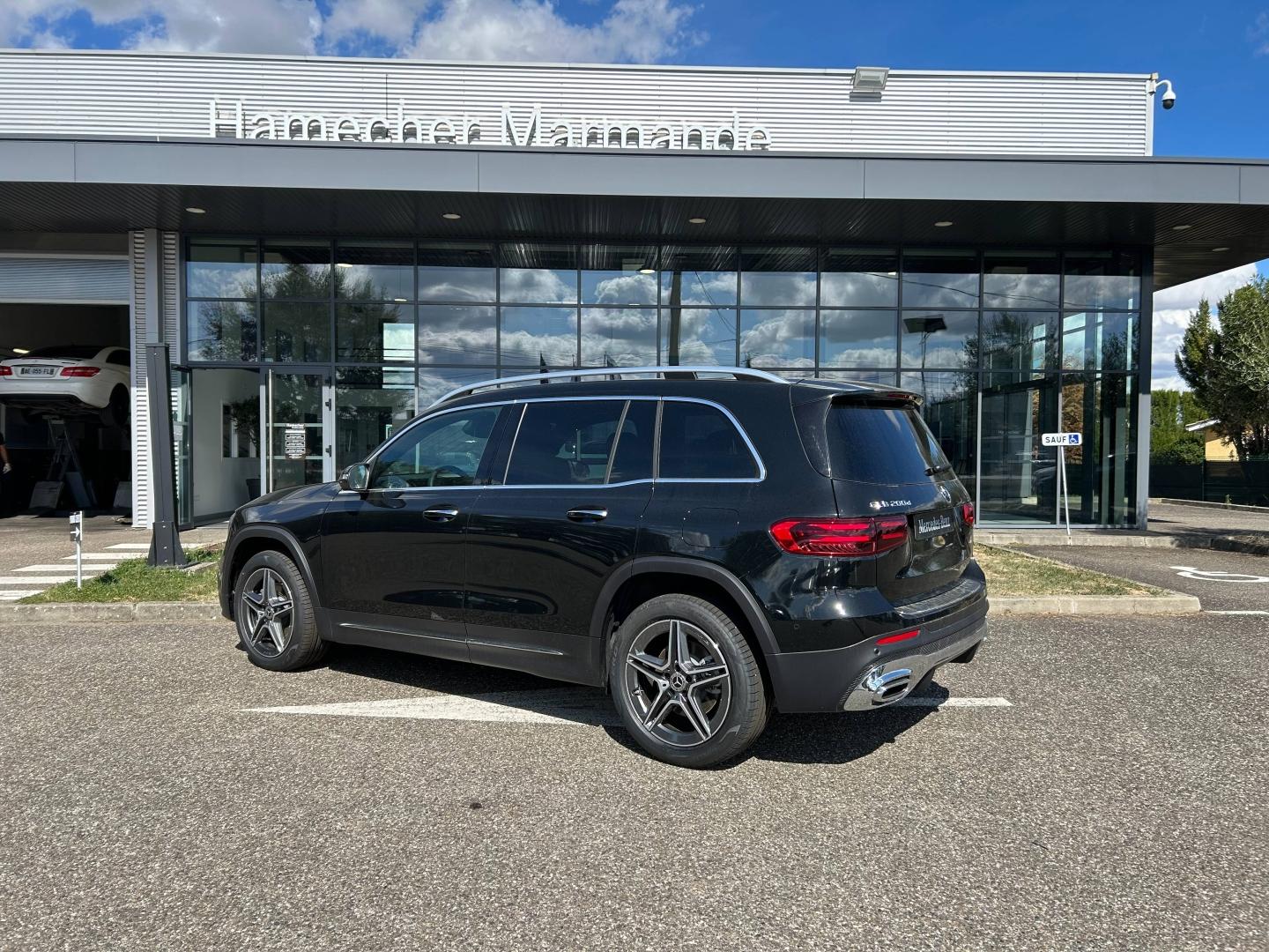 Image MERCEDES-BENZ GLB 200 d 150ch AMG Line 8G-DCT