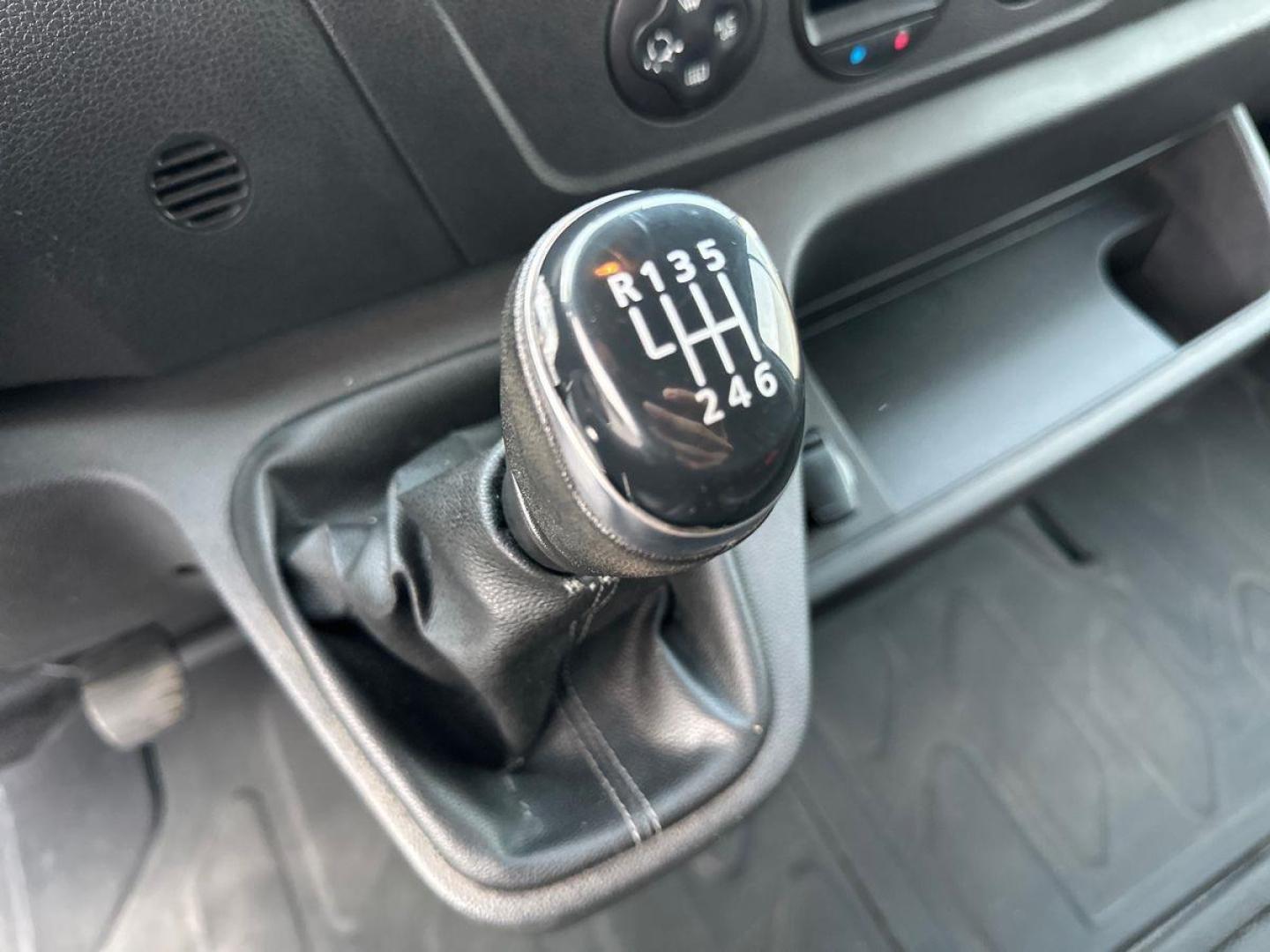 Image RENAULT Master Fg F3500 L3H2 2.3 dCi 180ch Energy Grand Confort E6