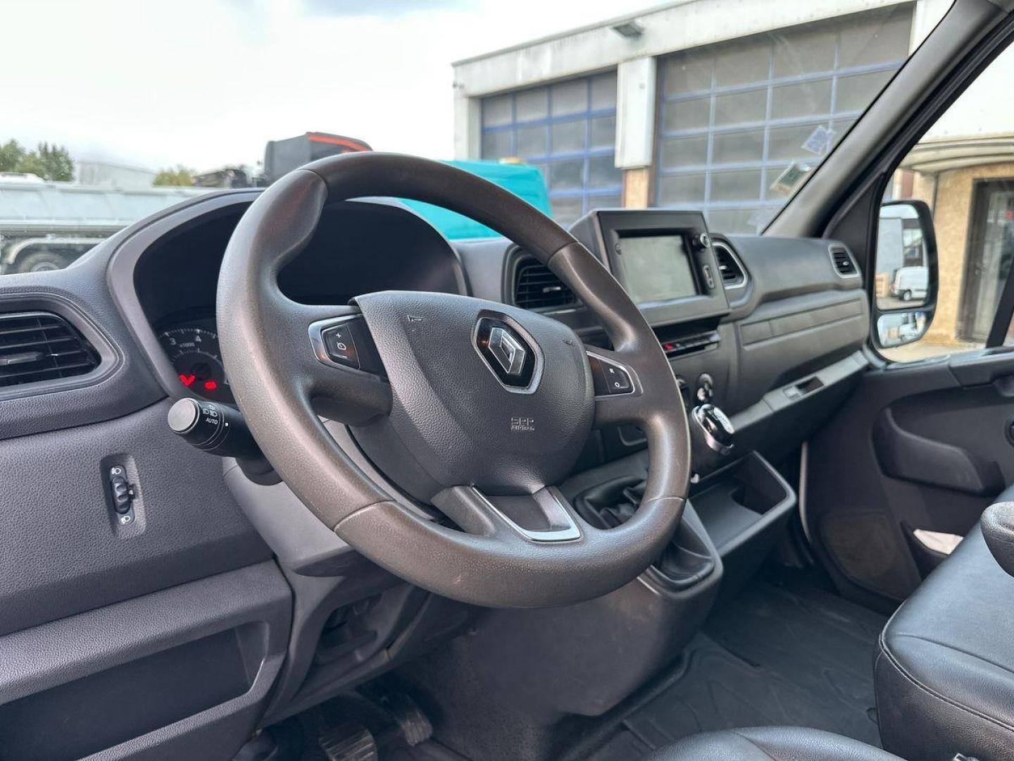 Image RENAULT Master Fg F3500 L3H2 2.3 dCi 180ch Energy Grand Confort E6