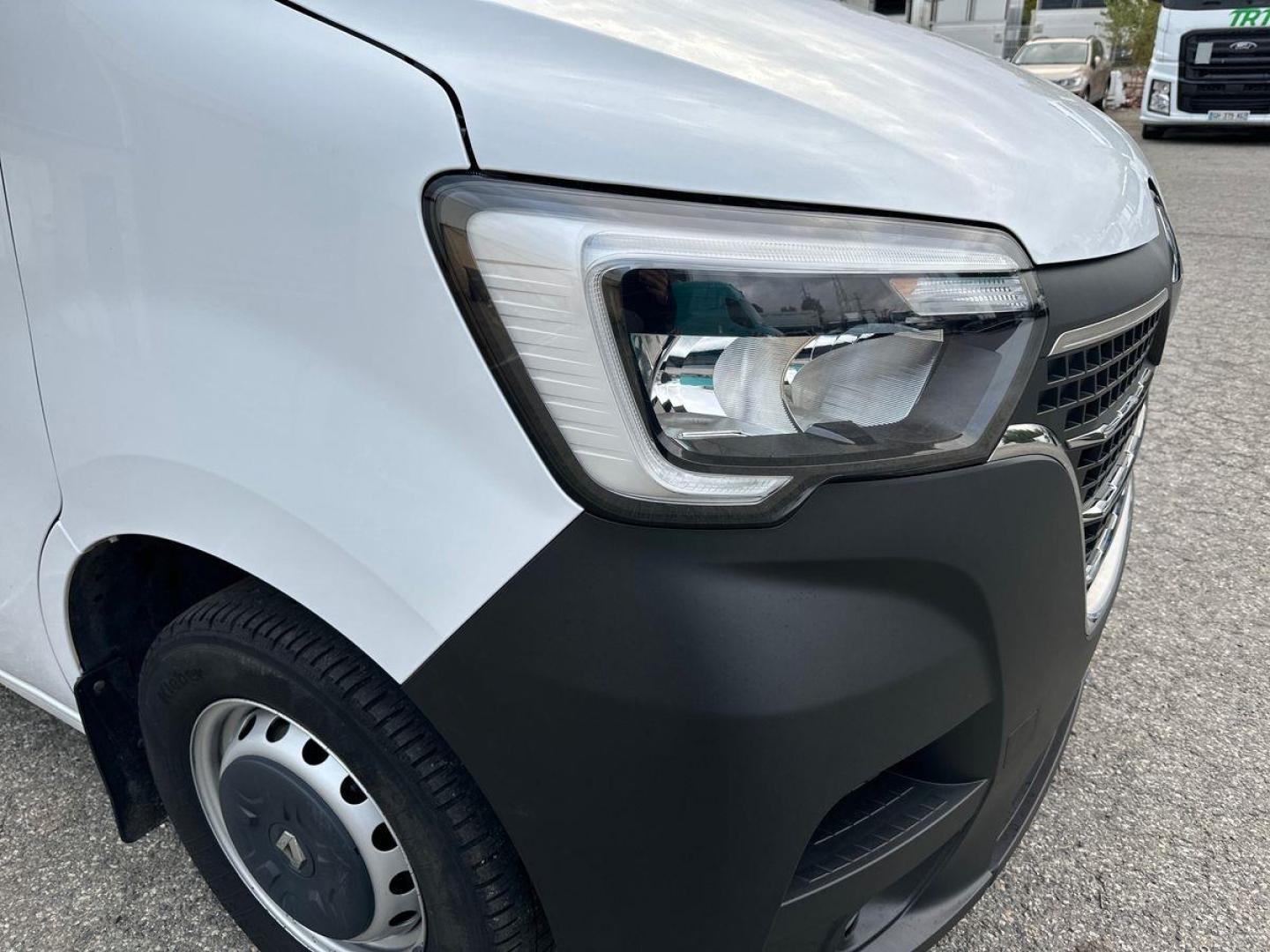 Image RENAULT Master Fg F3500 L3H2 2.3 dCi 180ch Energy Grand Confort E6