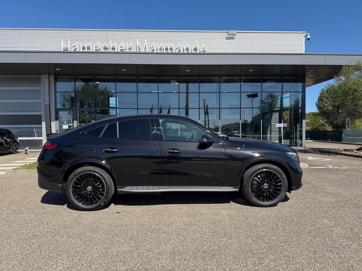 Image MERCEDES-BENZ GLC Coupé 220 d 197ch AMG Line 4Matic 9G-Tronic