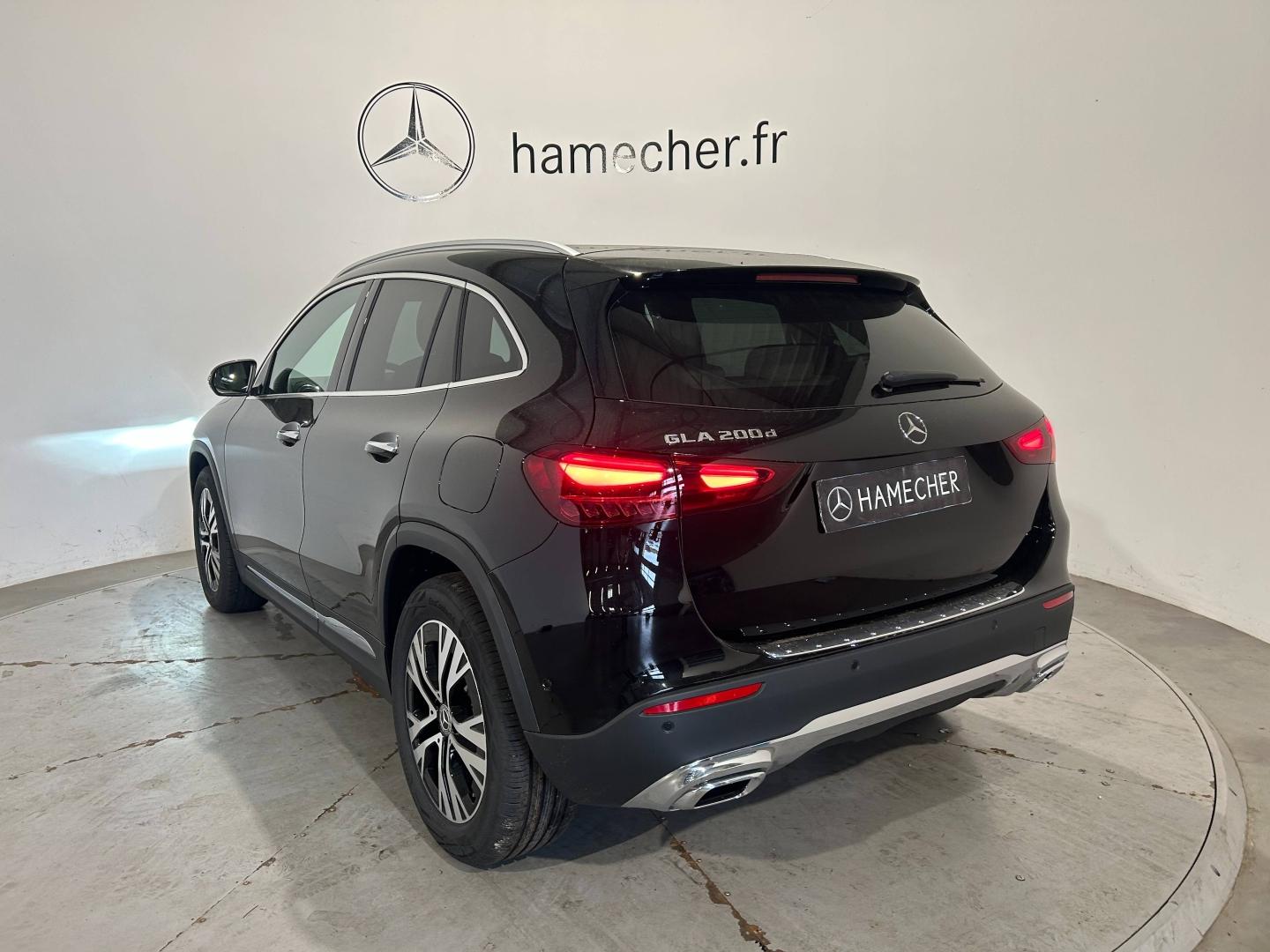 Image MERCEDES-BENZ GLA 200 d 150ch Progressive Line 8G-DCT