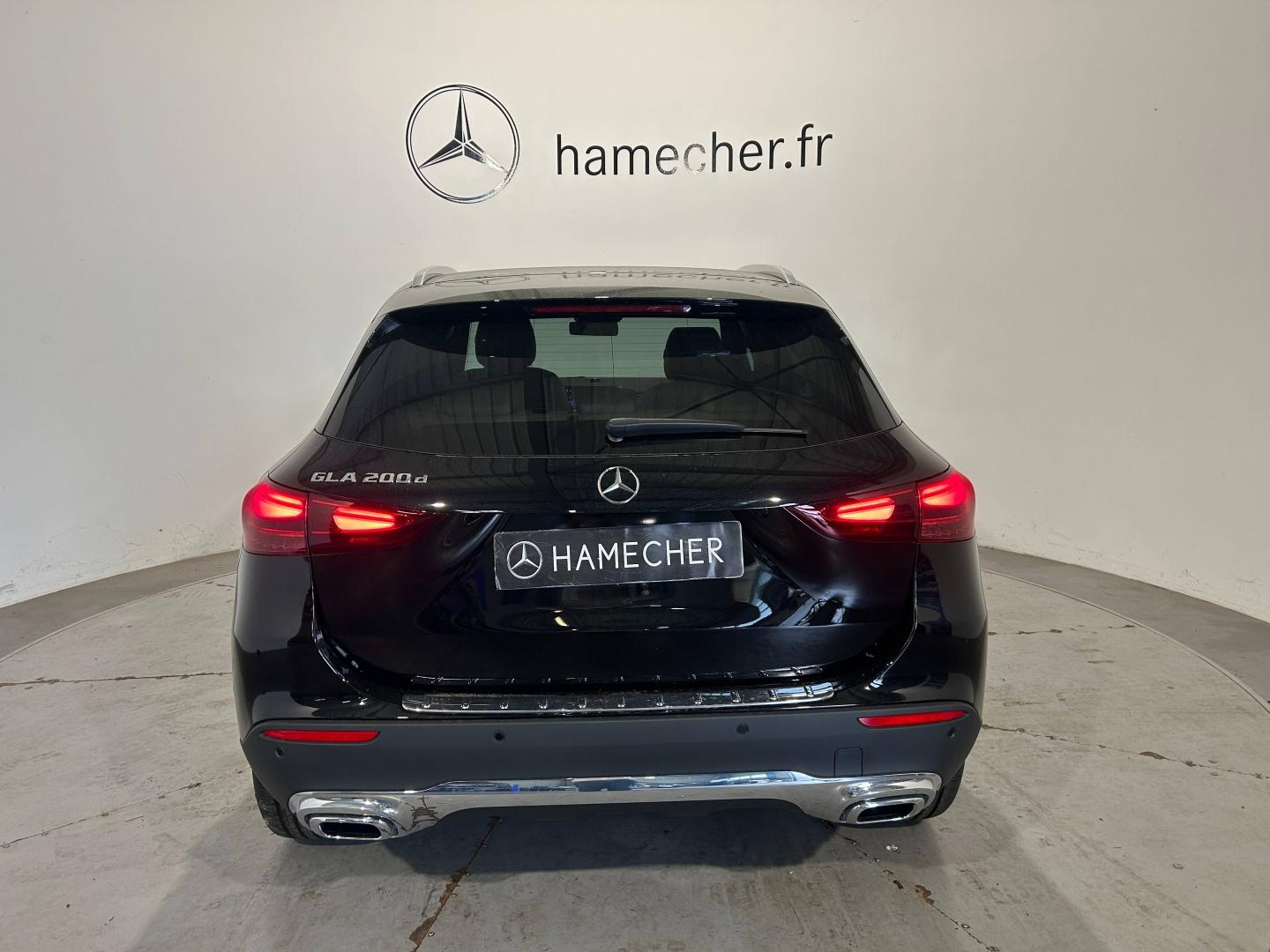 Image MERCEDES-BENZ GLA 200 d 150ch Progressive Line 8G-DCT